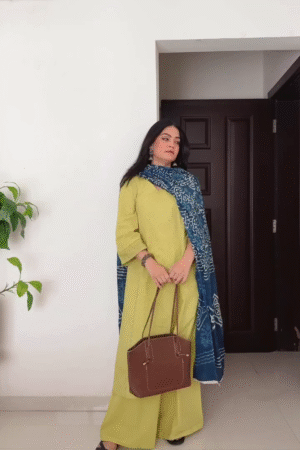 Ivory Mirror-Work Sleeveless Kurta Set with Organza Dupatta